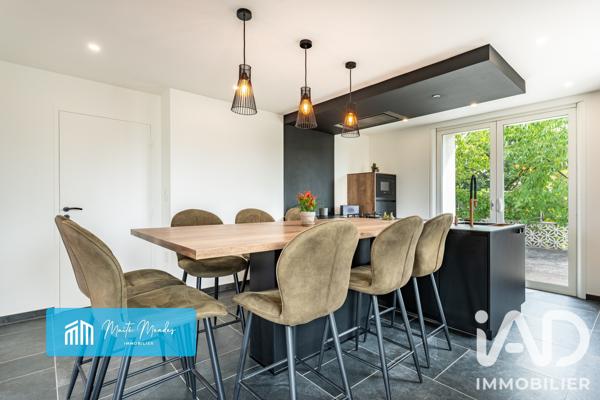 Maison à vendre 11 pièces 306,27 m² Sury-le-Comtal