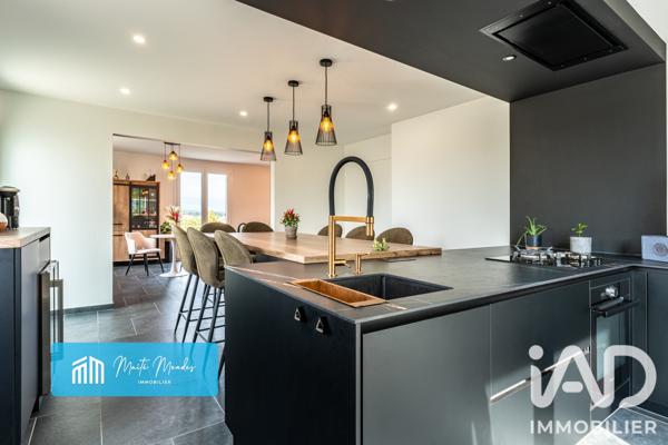 Maison à vendre 11 pièces 306,27 m² Sury-le-Comtal