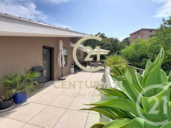 Appartement F3 à vendre  3 pièces - 97,22 m 2   GRASSE  - 06