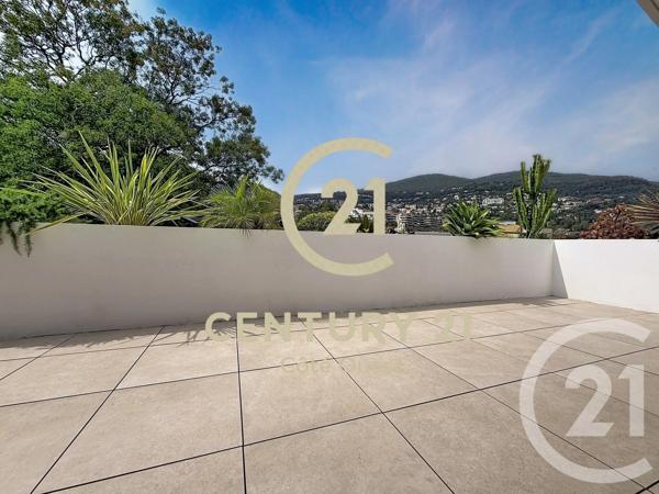Appartement F3 à vendre  3 pièces - 97,22 m 2   GRASSE  - 06