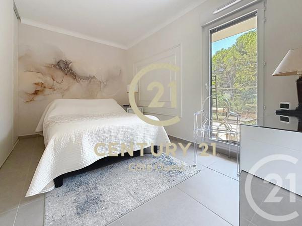 Appartement F3 à vendre  3 pièces - 97,22 m 2   GRASSE  - 06