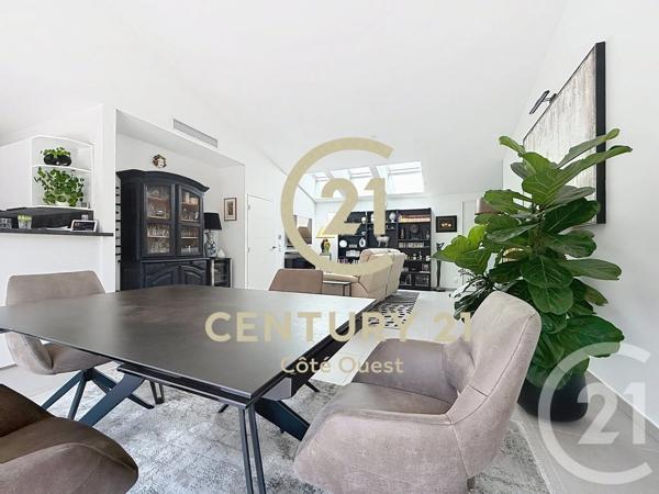 Appartement F3 à vendre  3 pièces - 97,22 m 2   GRASSE  - 06