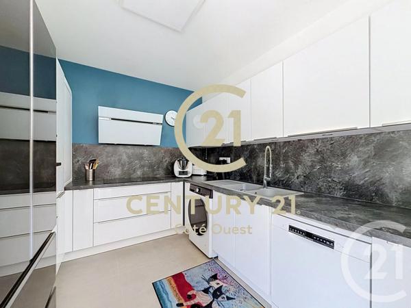 Appartement F3 à vendre  3 pièces - 97,22 m 2   GRASSE  - 06