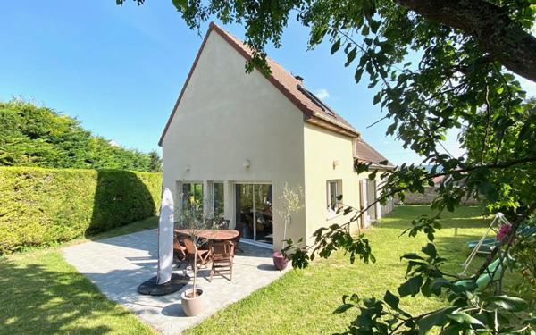 Maison à vendre    5 pièces •  Mézières-sur-Seine