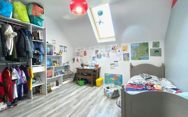 Maison à vendre    5 pièces •  Mézières-sur-Seine