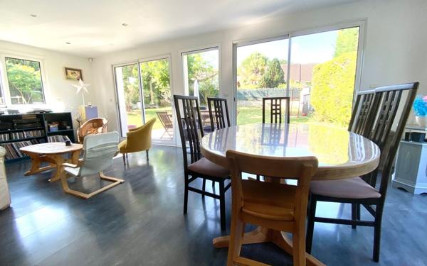 Maison à vendre    5 pièces •  Mézières-sur-Seine