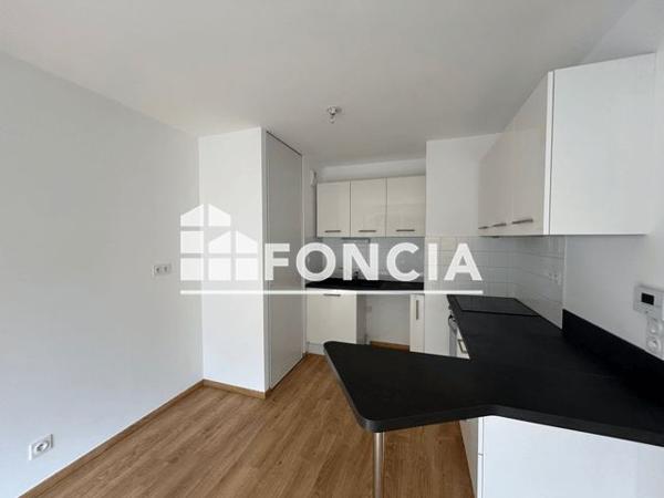 Location Appartement 2 pièces 39.25 m² - 3 BIS COTE SAINT SEBASTIEN Nantes 44000