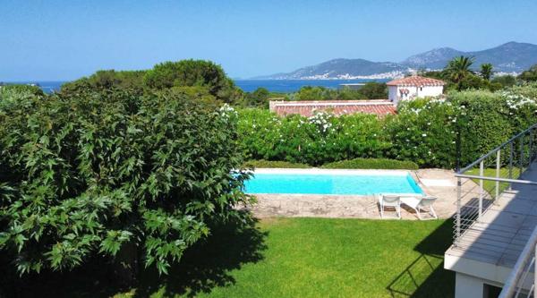 Villa centre, Vue mer
