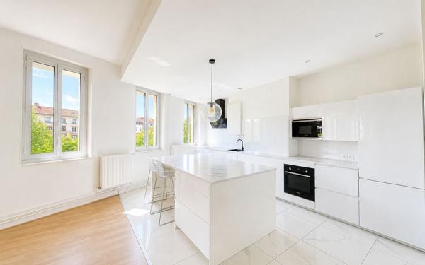 Appartement à vendre    4 pièces • 105,12 m2 Toulouse