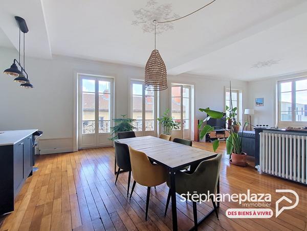 Appartement 6 pièces 161 m2