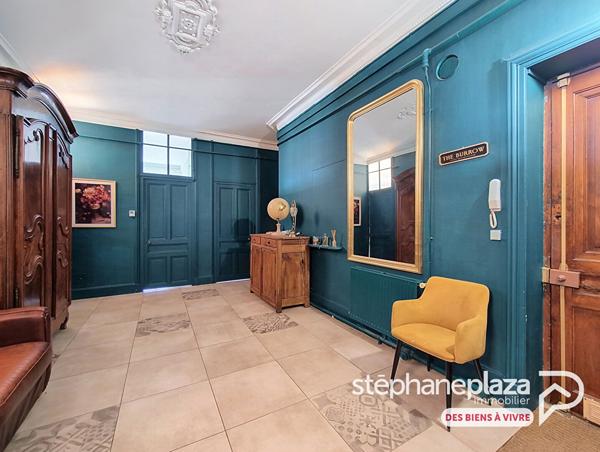 Appartement 6 pièces 161 m2