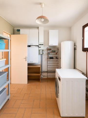 ALZONNE – VILLA 4 FACES DE PLAIN-PIED – PARCELLE DE 1 270 M² – GARAGE DE PLUS DE 40 M²