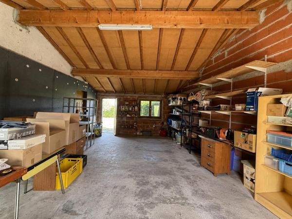 ALZONNE – VILLA 4 FACES DE PLAIN-PIED – PARCELLE DE 1 270 M² – GARAGE DE PLUS DE 40 M²