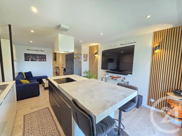 Appartement F1 à vendre  1 pièce - 39,17 m 2   BANDOL  - 83