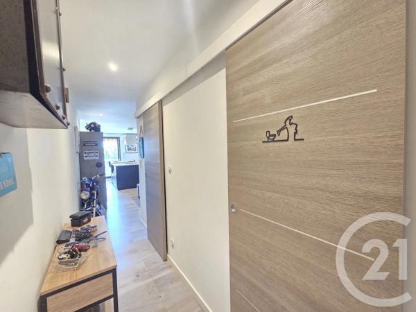Appartement F1 à vendre  1 pièce - 39,17 m 2   BANDOL  - 83