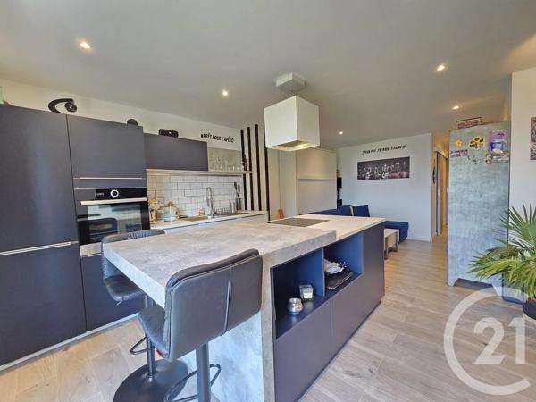 Appartement F1 à vendre  1 pièce - 39,17 m 2   BANDOL  - 83