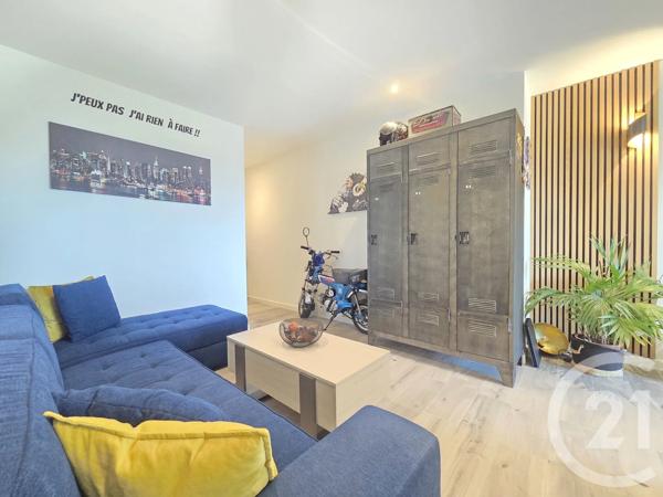 Appartement F1 à vendre  1 pièce - 39,17 m 2   BANDOL  - 83