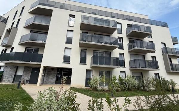 Appartement à louer    1 pièce •  Les Ulis