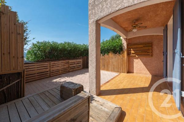 Maison à vendre  4 pièces - 75 m 2   BORMES LES MIMOSAS  - 83