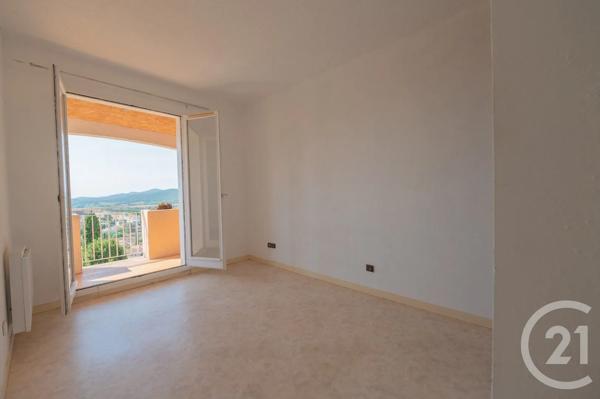 Maison à vendre  4 pièces - 75 m 2   BORMES LES MIMOSAS  - 83