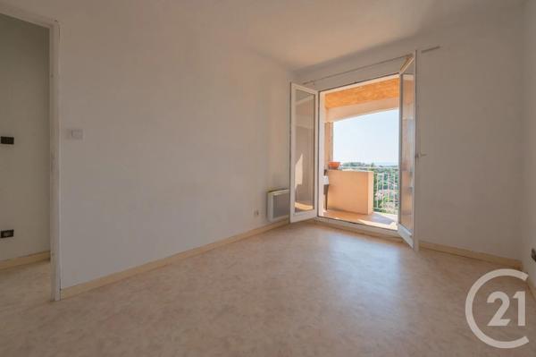 Maison à vendre  4 pièces - 75 m 2   BORMES LES MIMOSAS  - 83