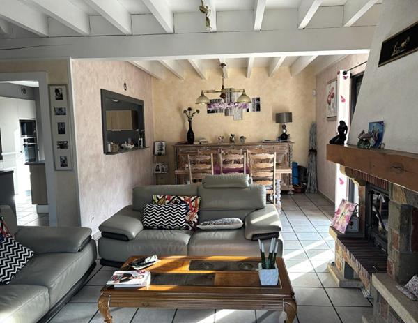 St ETIENNE 42100 proche IUT, Villa sur sous-sol 130m² habitables 3 chambres grand garage sur 851m² de terrain