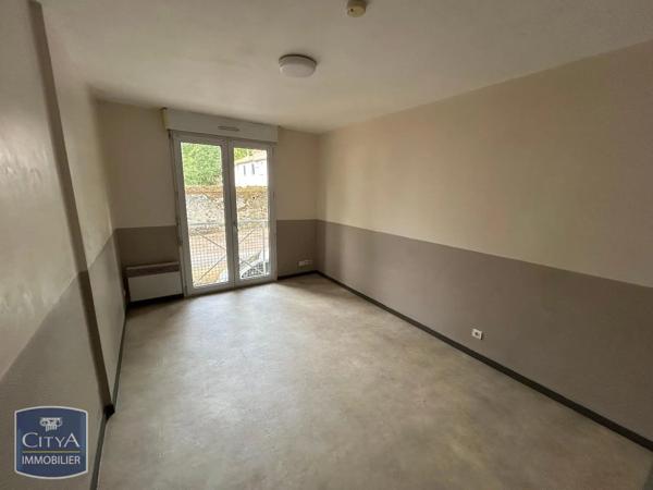 Appartement à louer 1 pièce 19.67m² Cholet (49300)