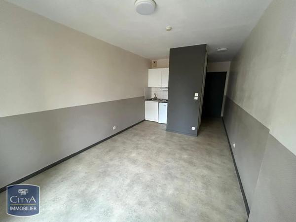 Appartement à louer 1 pièce 19.67m² Cholet (49300)