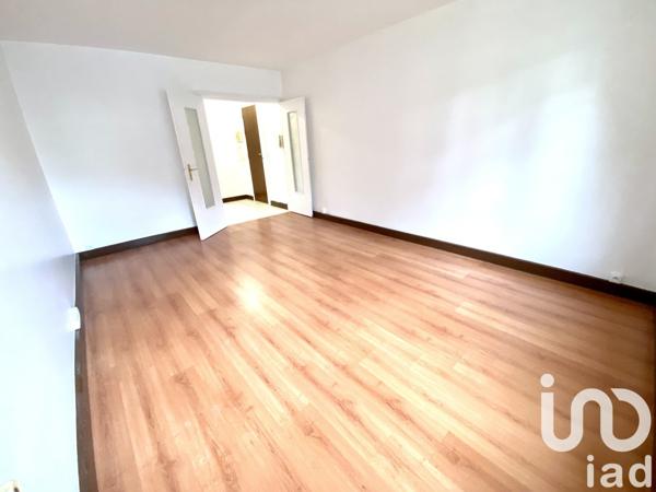 Appartement 2 pièces de 45 m² à Évry (91000)