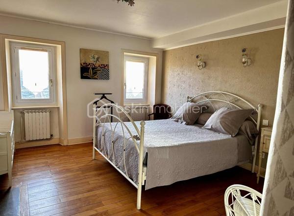 Maison ancienne de 290 m²