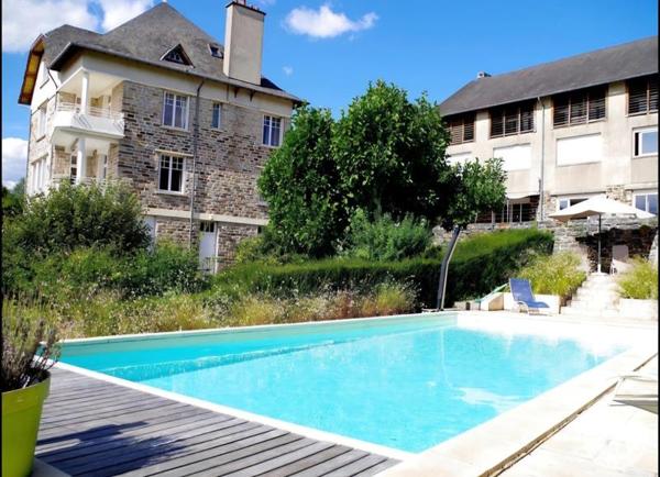 Maison à vendre 380 000 € Uzerche 10 p 300 m² DPE D