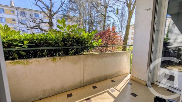Appartement F3 à vendre  3 pièces - 61,70 m2 AUBENAS - 07