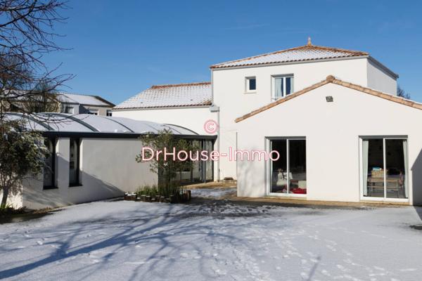 Maison à vendre 8 pièces de 241 m²