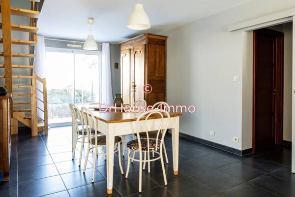 Maison à vendre 8 pièces de 241 m²