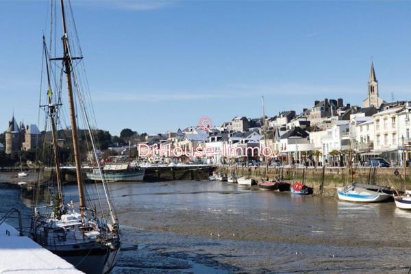 Maison à vendre 8 pièces de 241 m²