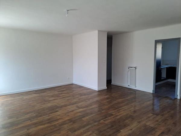 Appartement à vendre 133 000 € Foix 3 p 81 m² DPE D