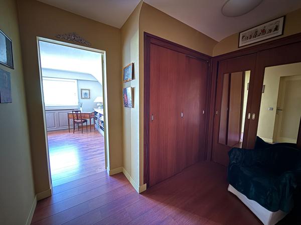 Maison Rambouillet 8 pièces 222 m2