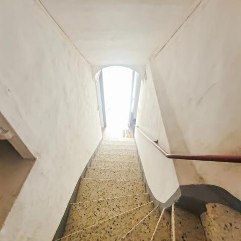 Dpt Gard (30), à vendre secteur Chantilly belle maison mitoyenne à rénover 115m² environ sur un terrain clos de 892m².