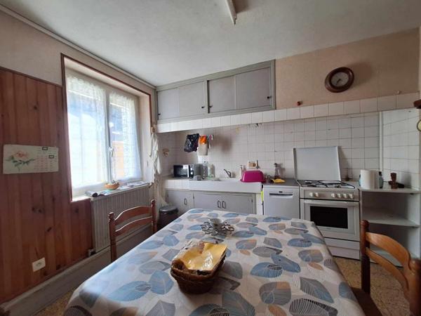 Maison rénovée montagne noire très proche Lac de Laprade avec jardin et garage