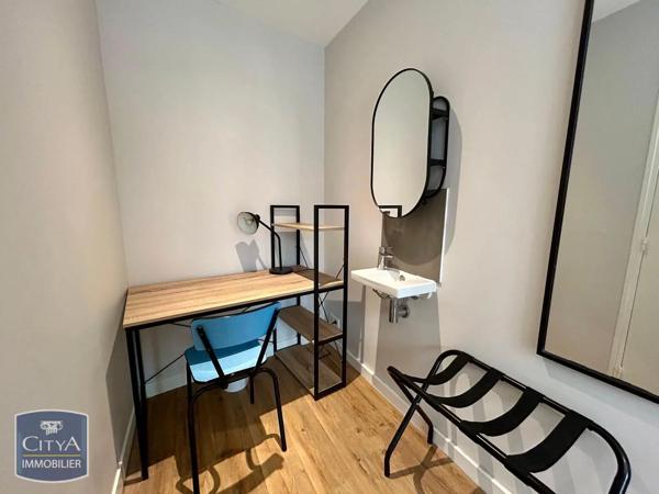 Appartement à louer 4 pièces 68.39m² Orléans (45000)