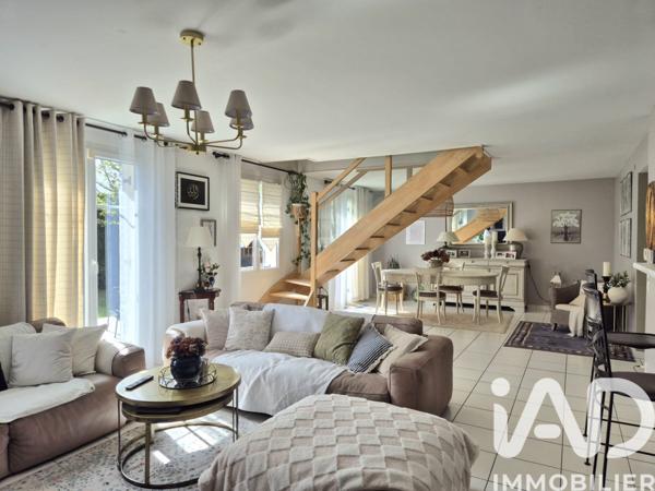 Maison à vendre 6 pièces 148 m² Saint-Pierre-du-Perray
