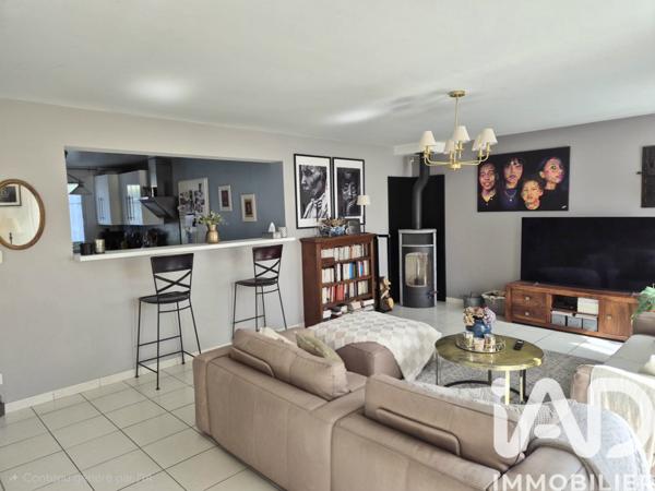 Maison à vendre 6 pièces 148 m² Saint-Pierre-du-Perray