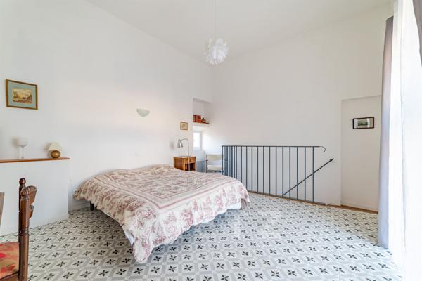 Avignon intra-muros, appartement dans hôtel particulier 18ème avec terrasse