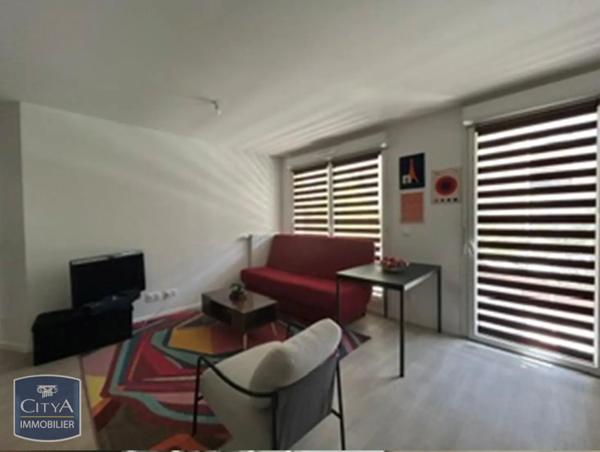 Appartement à louer 2 pièces Corbeil-Essonnes (91100)