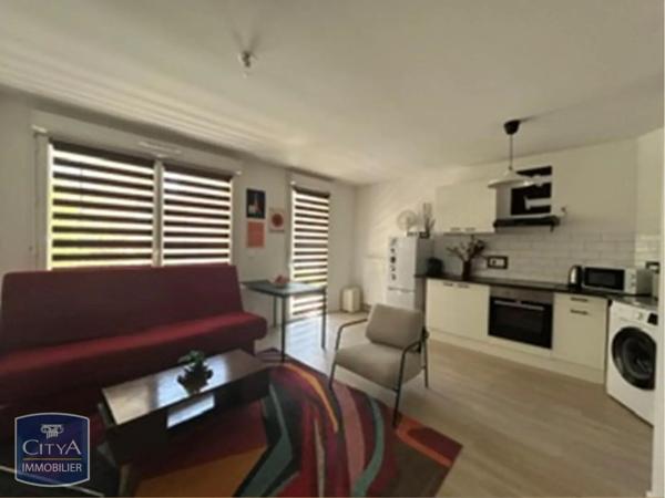 Appartement à louer 2 pièces Corbeil-Essonnes (91100)