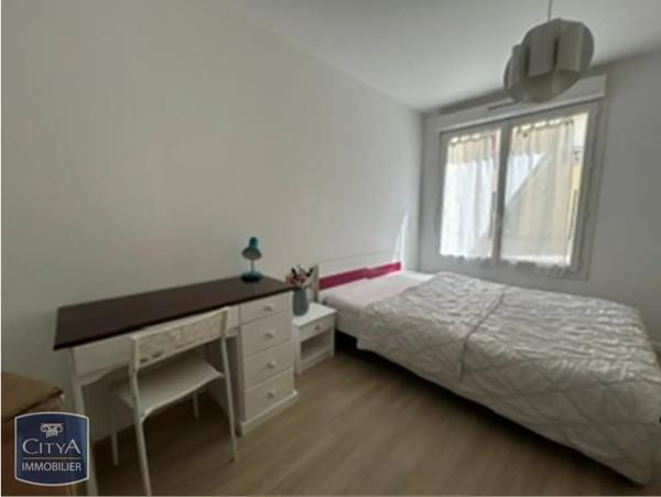 Appartement à louer 2 pièces Corbeil-Essonnes (91100)