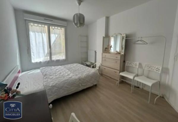 Appartement à louer 2 pièces Corbeil-Essonnes (91100)