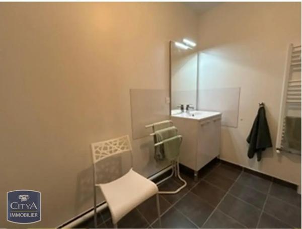 Appartement à louer 2 pièces Corbeil-Essonnes (91100)