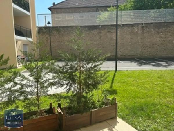 Appartement à louer 2 pièces Corbeil-Essonnes (91100)