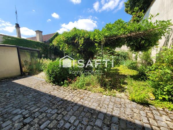 Maison 10 pièces - 298m²